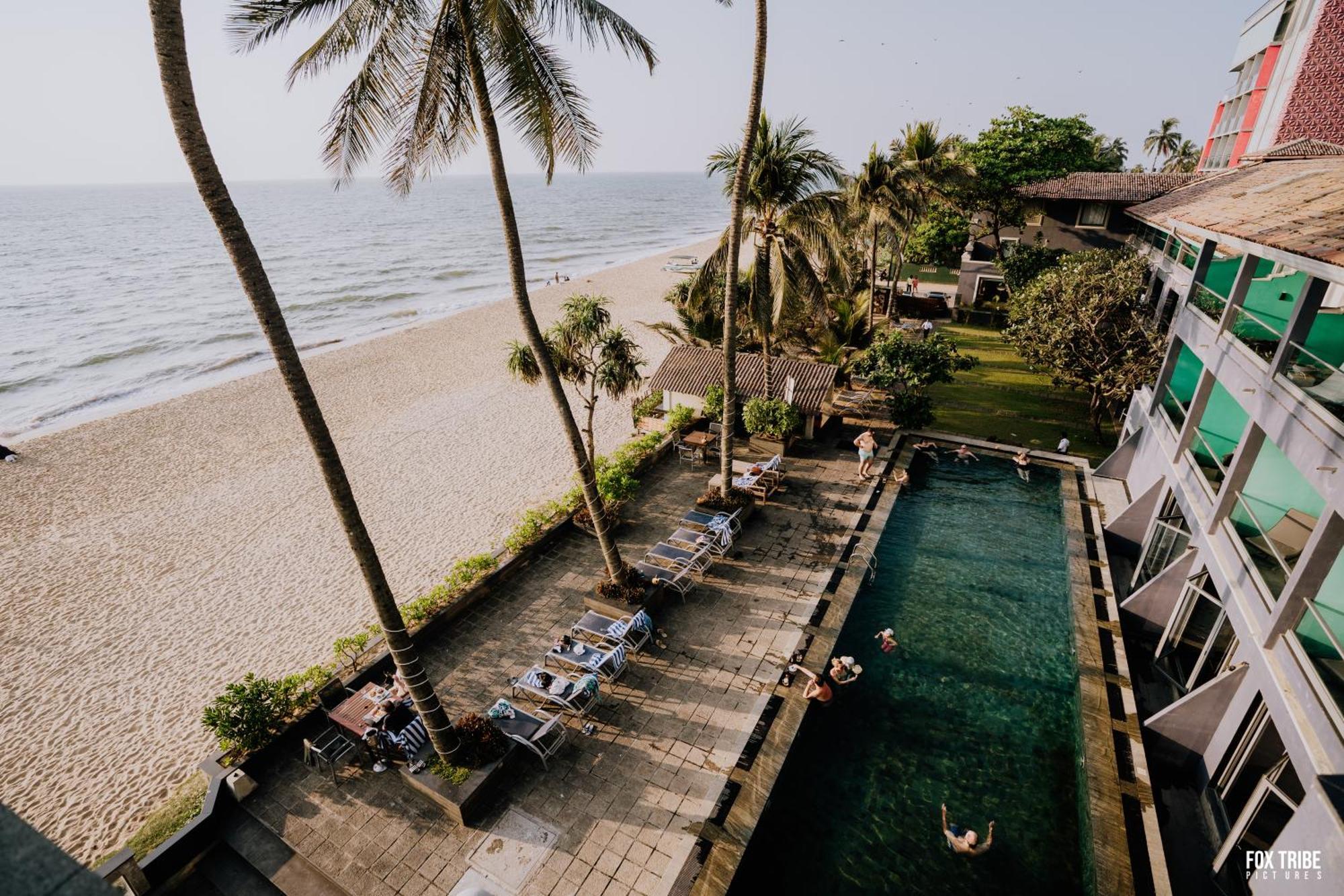 Hotel Earl'S Regent Negombo Exterior foto
